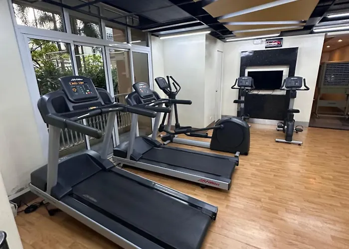 Venice Luxe Warm Nest, Pool, Netflix, Kitchen, Canal Mall Access For 3 Guests Only Apartment